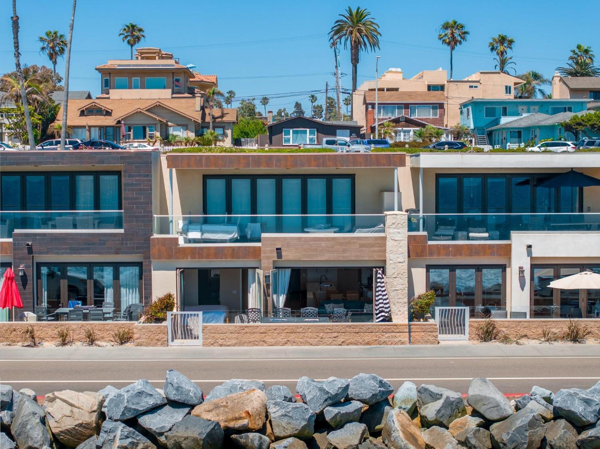 Oceanside Oasis Villa Exterior photo